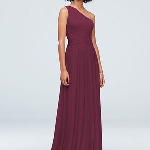 David’s Bridal F19932 Wine Size 6 WORN ONCE